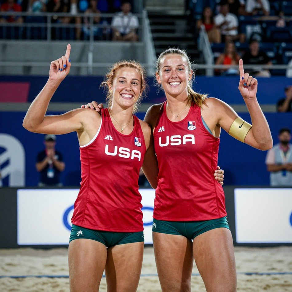 Nebraska giữ ngôi số 1 trong bảng xếp hạng Top 16 đầu tiên của NCAA mùa 2026: Bảng điểm che giấu tín hiệu lịch thi đấu