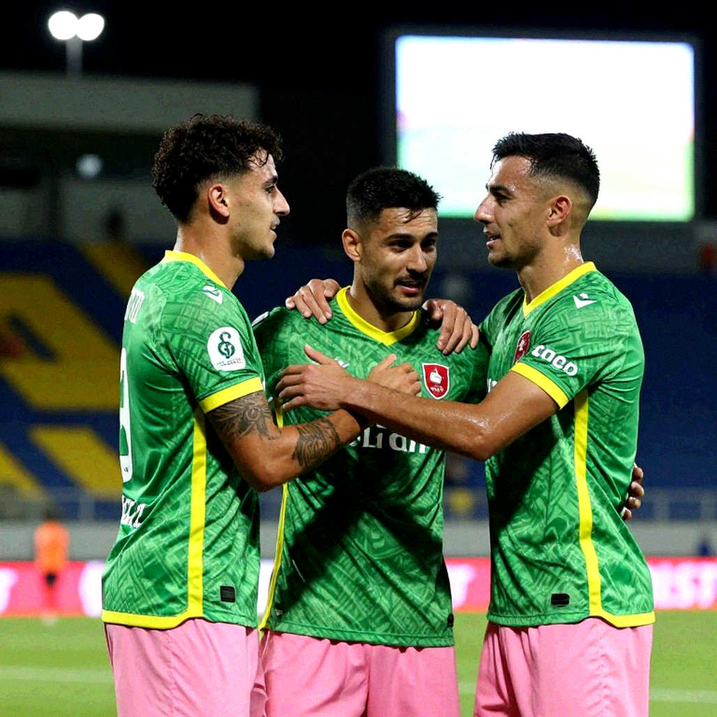Farke and the Leeds United Blueprint: Decoding the Machine from a Defeat Farke and the Leeds United Blueprint: Decoding the Machine from a Defeat